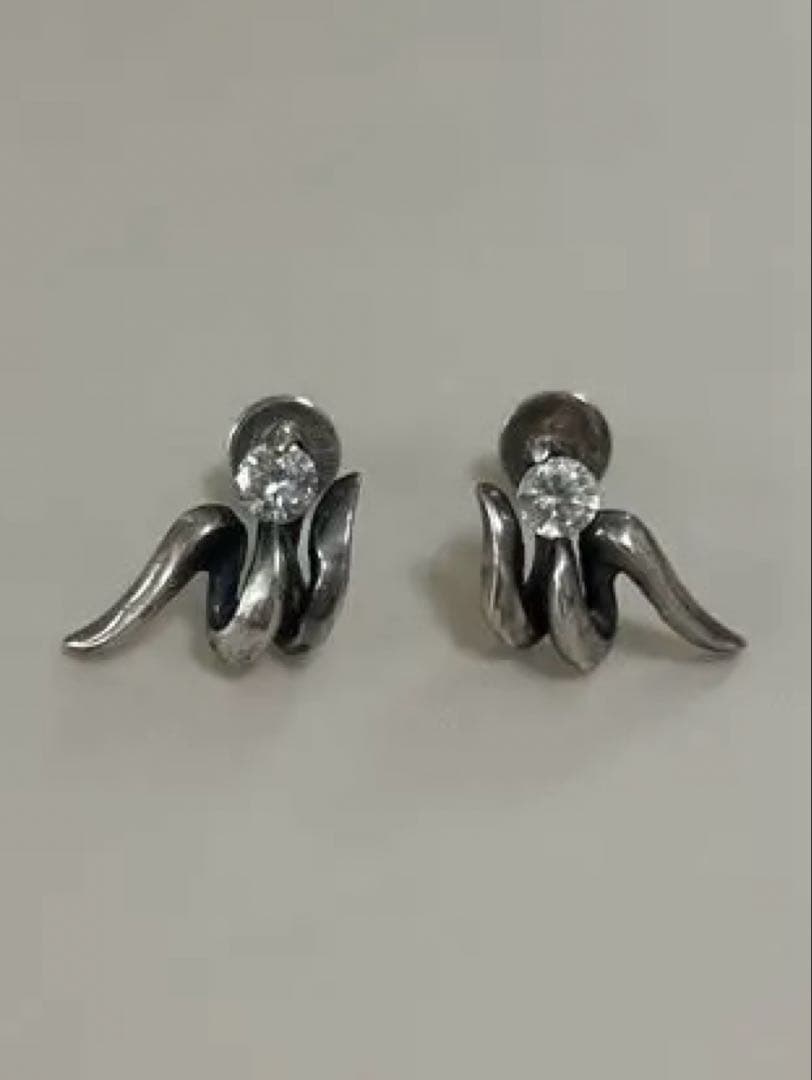 DARTS of GIGOR ヴェインピアス　左右セット