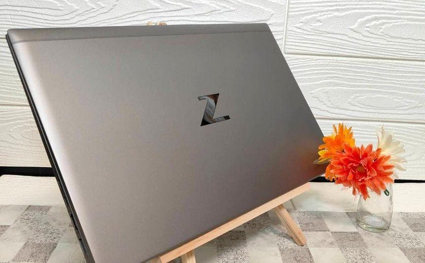 HP ZBook Firefly 15 G7 　i7 10世代モデル