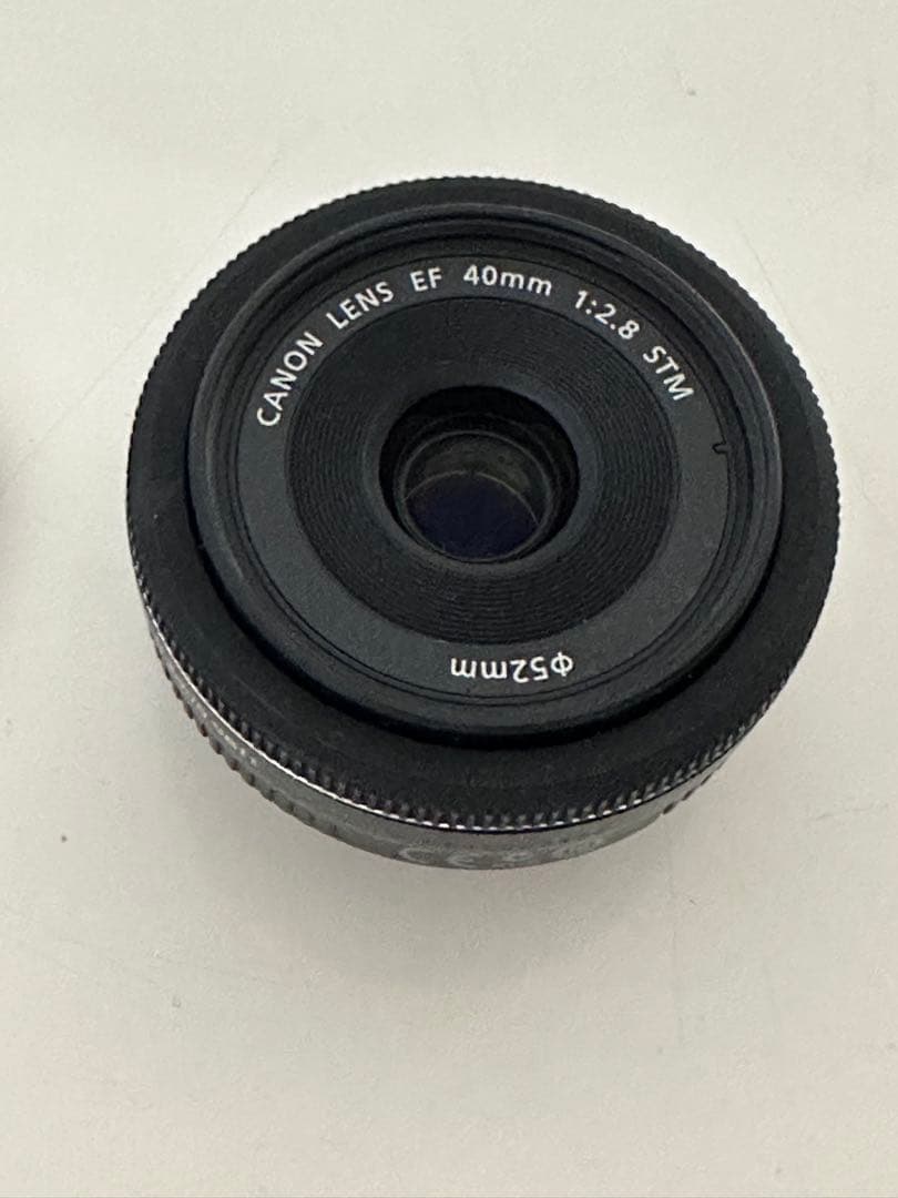 Canon EF 40mm F2.8 STM パンケーキレンズ
