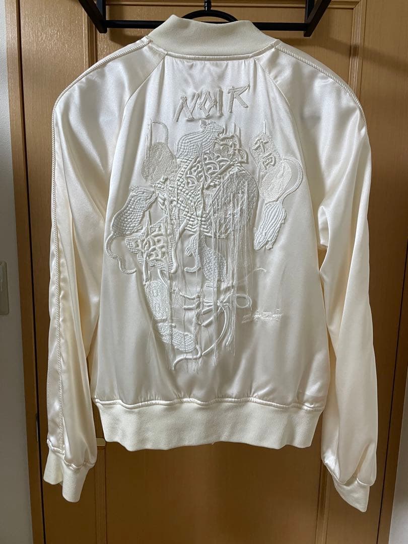 Noir Kei Ninomiya シルクサテンスカジャン ホワイト