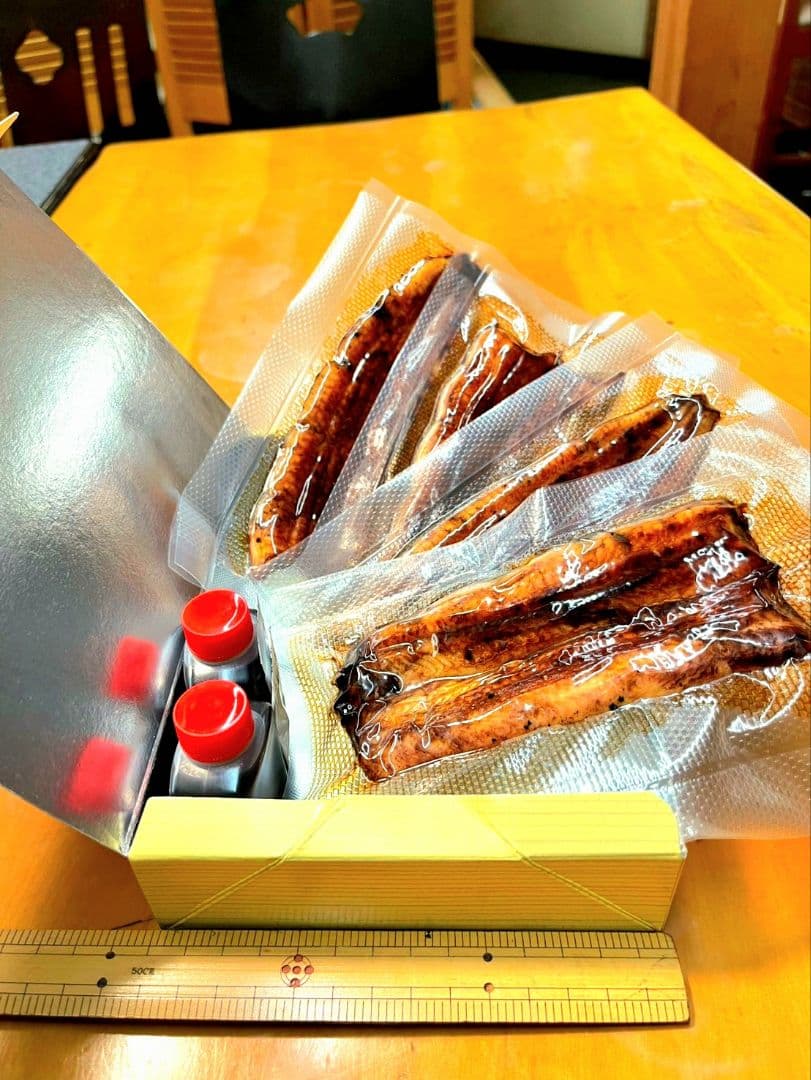 彦兵衛　国産うなぎ蒲焼2尾+白焼1尾