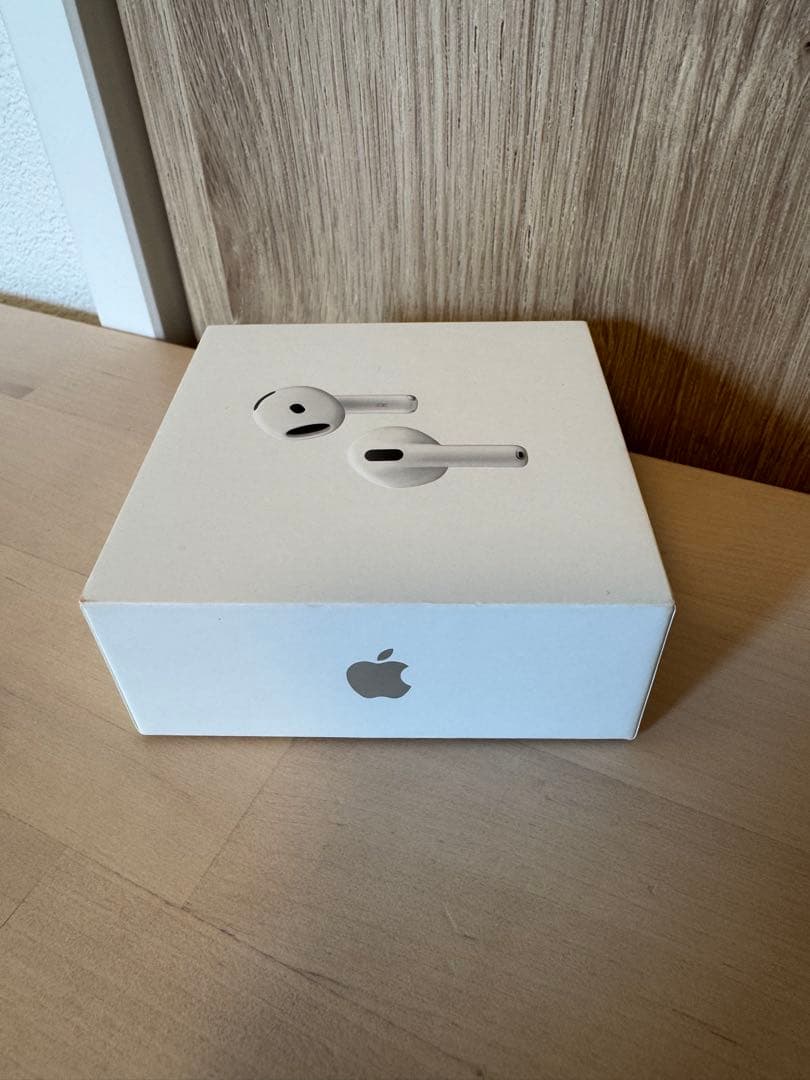 【新品未開封】Apple Airpods 第4世代　ノイズキャンセリング付き