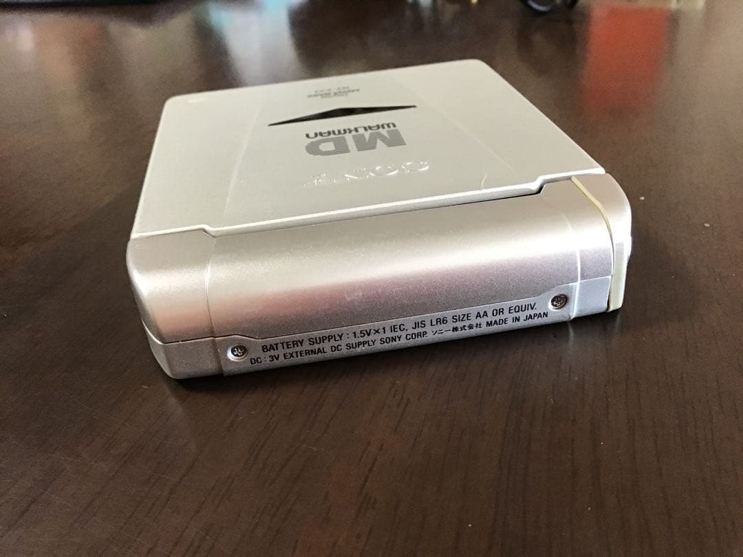 SONY MDウォークマン MZ-E33【動作確認済】made in Japan