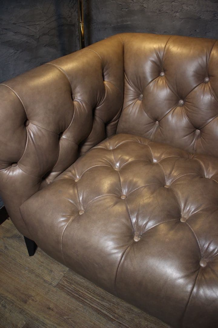首都圏送無料〜トラモードデメテル18万総本革 レトロボタン ラブソファ ブラウン