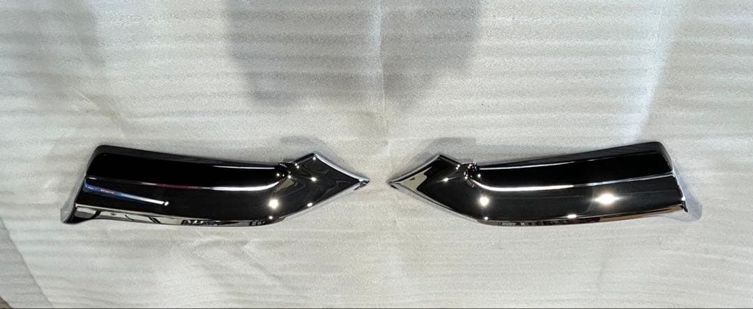 トヨタ カローラクロス モデリスタ フロントグリルガーニッシュ