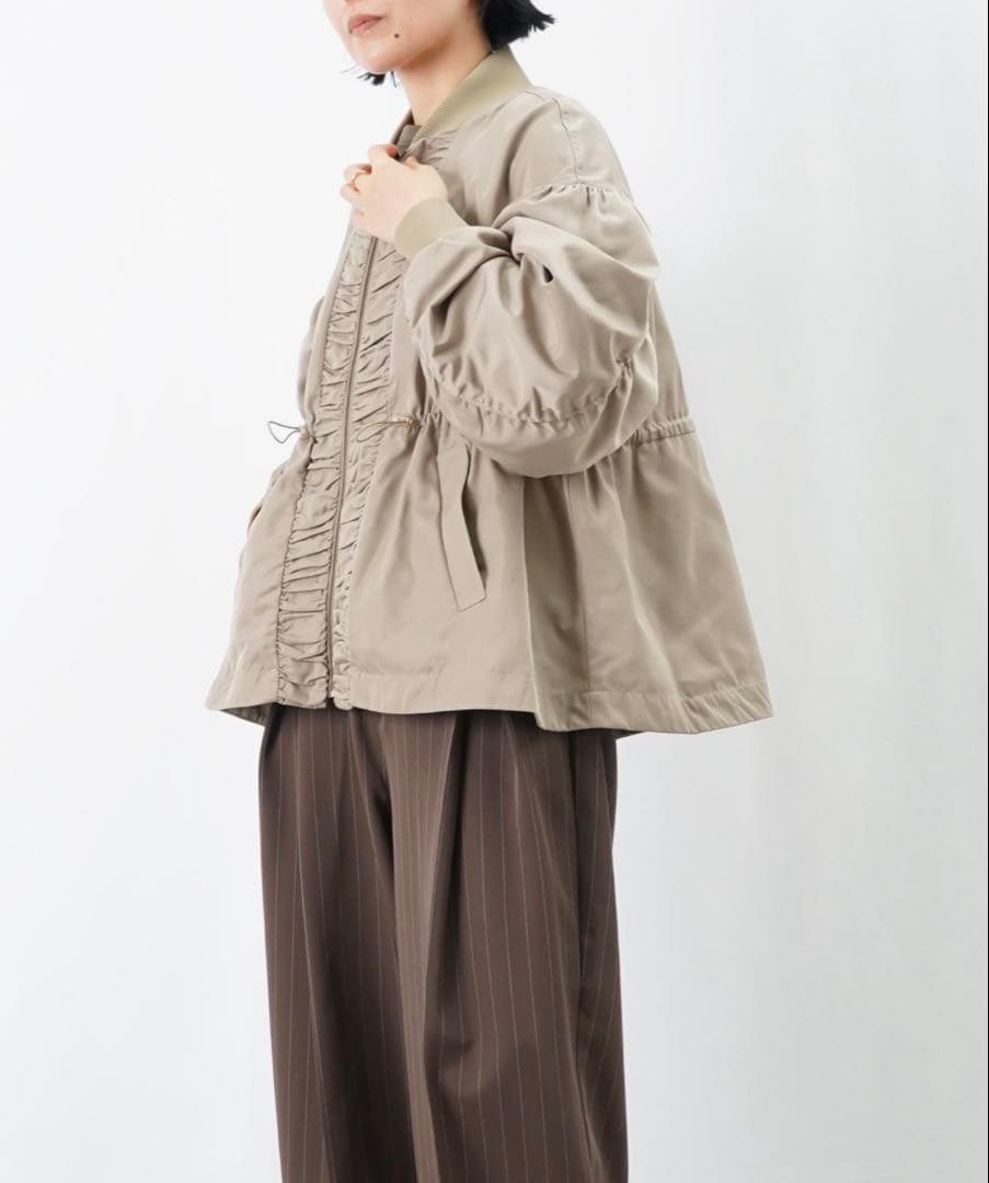 【新品未使用】LUCAギャザーブルゾン