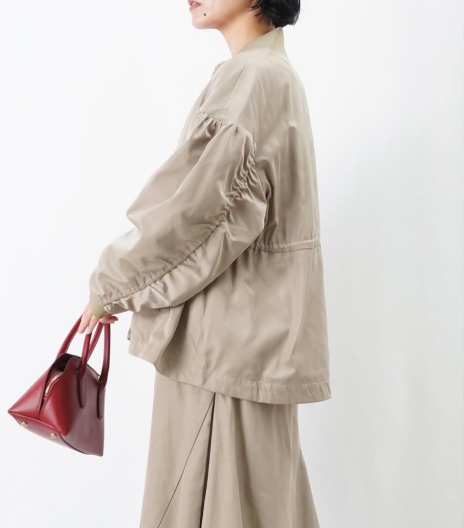 【新品未使用】LUCAギャザーブルゾン