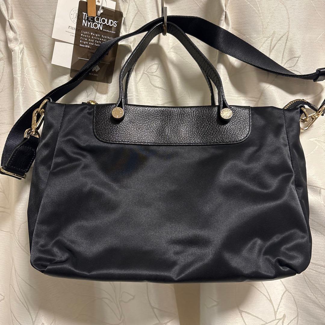 ほぼ未使用ラシット三層構造整理整頓メタルロゴ2way