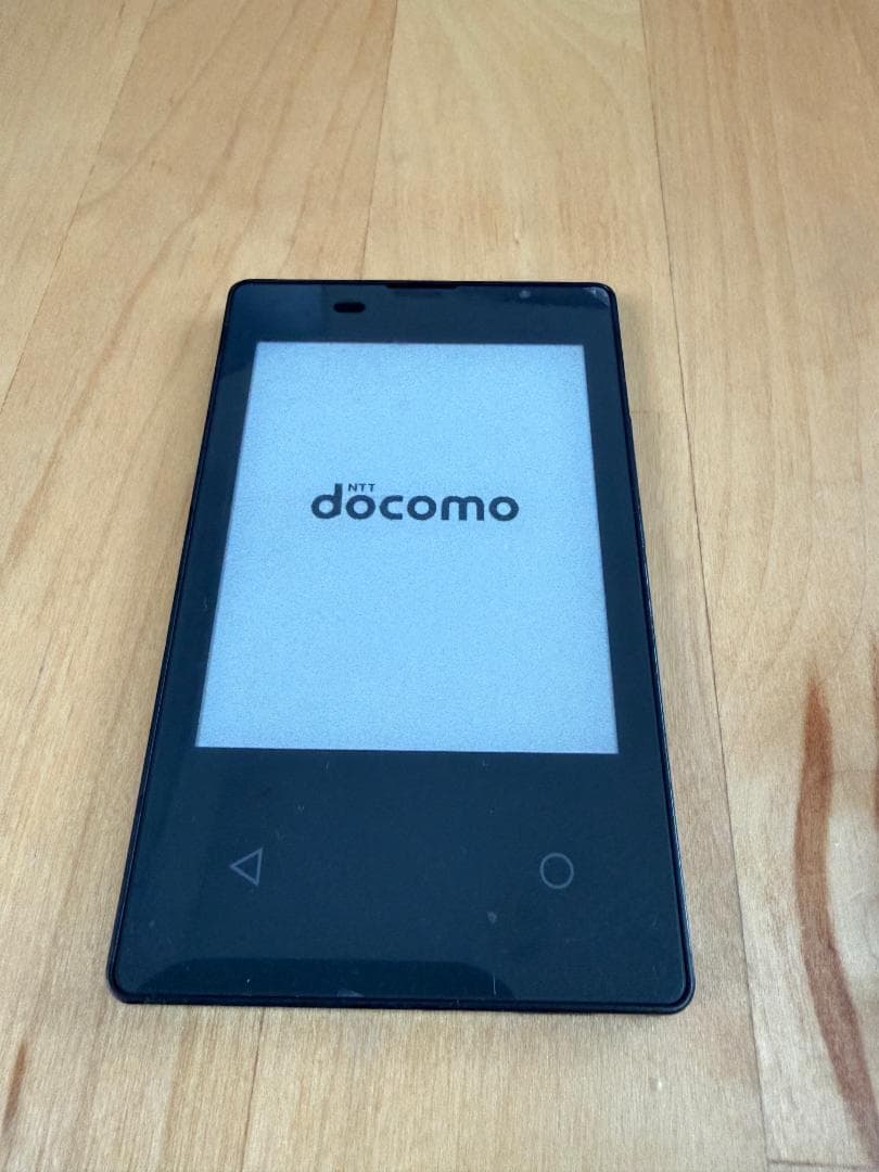 KY-01L NTT docomo 携帯電話本体