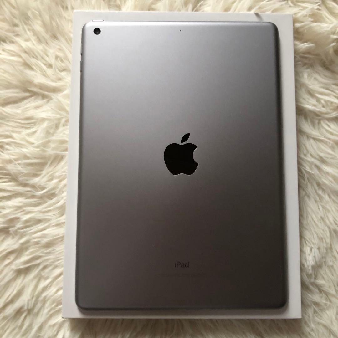【完動品】iPad 第6世代 128GB 【すぐ発送】