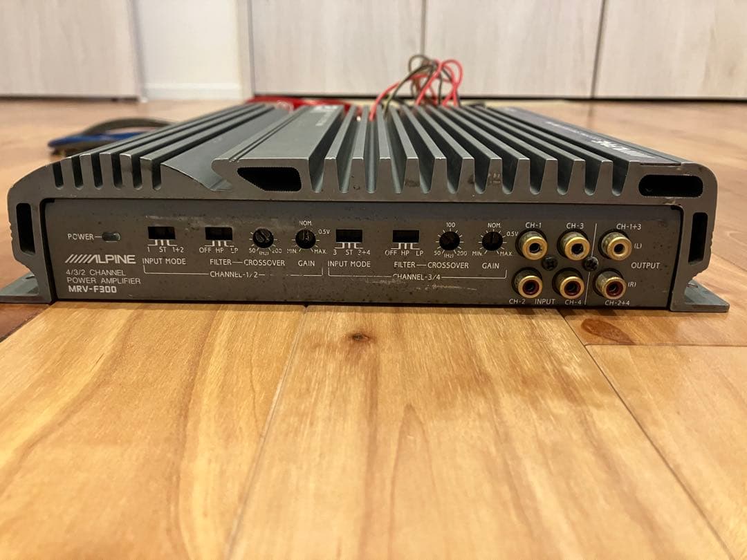 ALPINE V12 パワーアンプ　MRV-F300