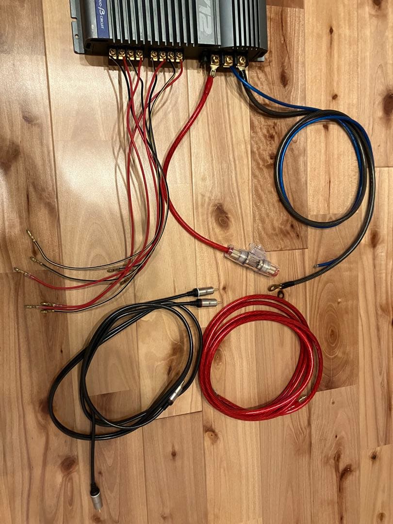 ALPINE V12 パワーアンプ　MRV-F300