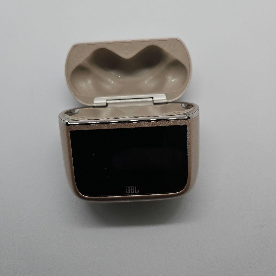 中古/充電ケースのみ/JBL TOUR PRO 3/ラテ/⑤