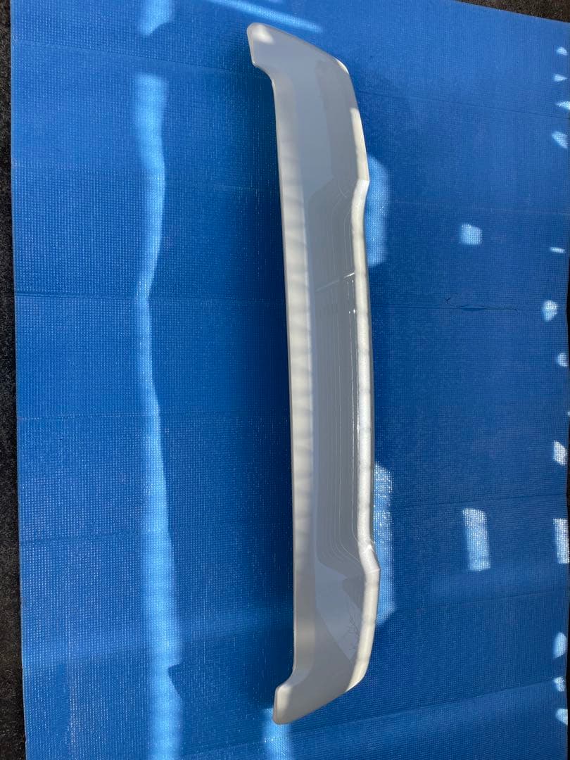 ヴォクシー80 純正リアスポイラー