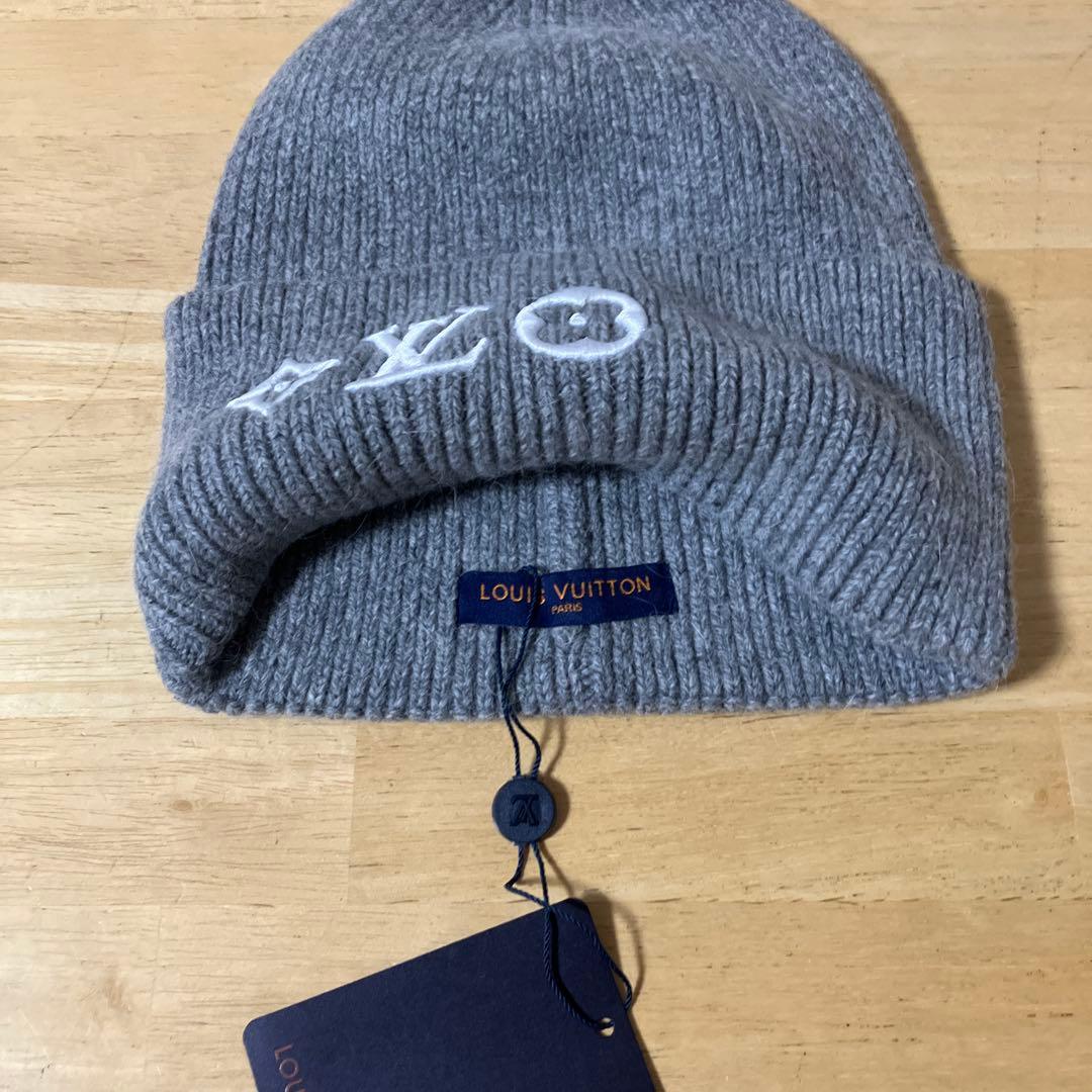 LV 刺繍ビーニー ニット帽 グレー