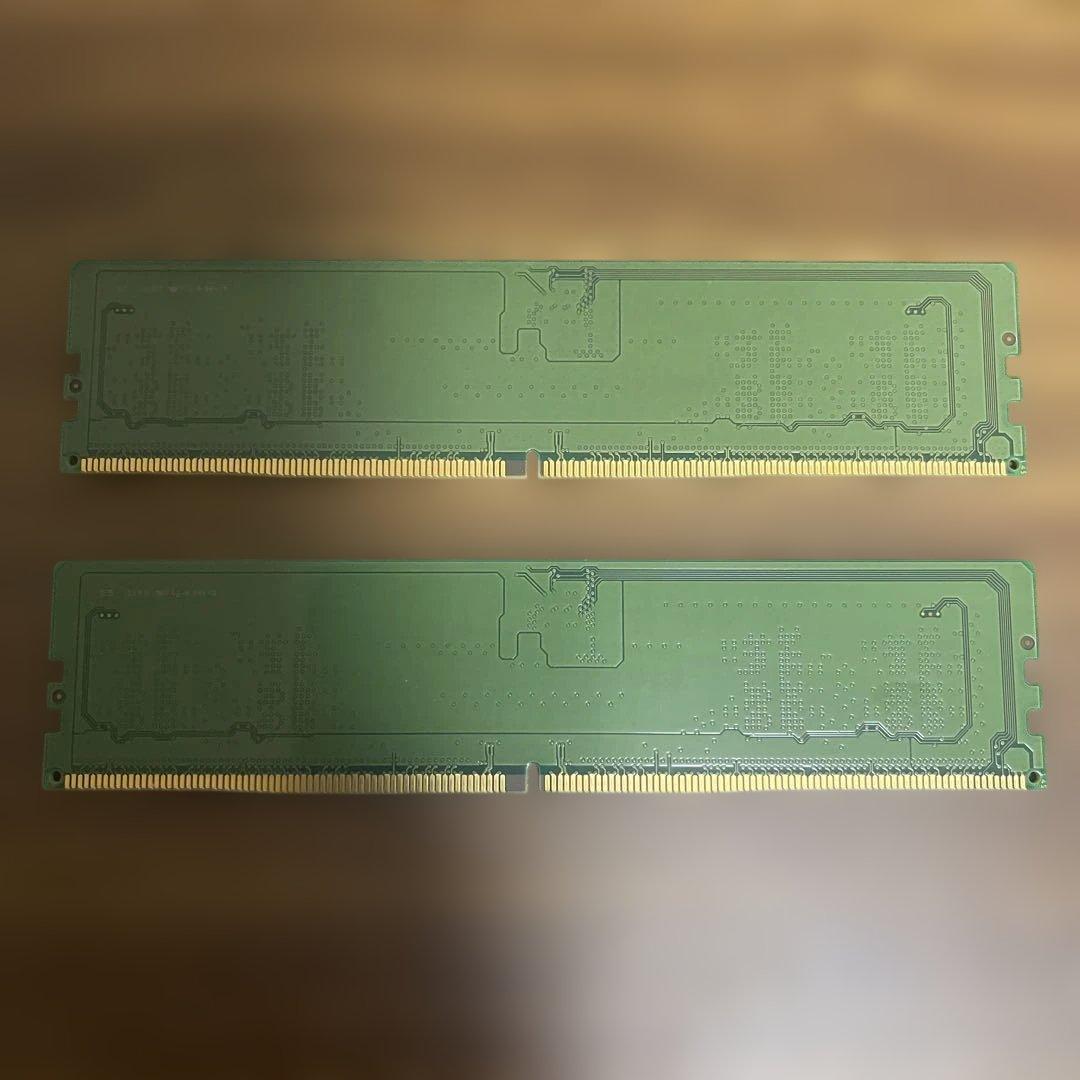 M323R1GB4BB0-CQKOD DDR5 8gb×2