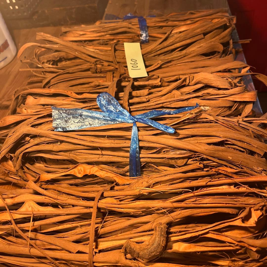 山葡萄の蔓　A級品　1060g かごバック材料