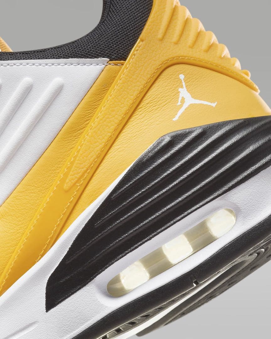 ♫しまうま・Ｆ割・新品タグ付♫ Nike Jordan Max Aura5