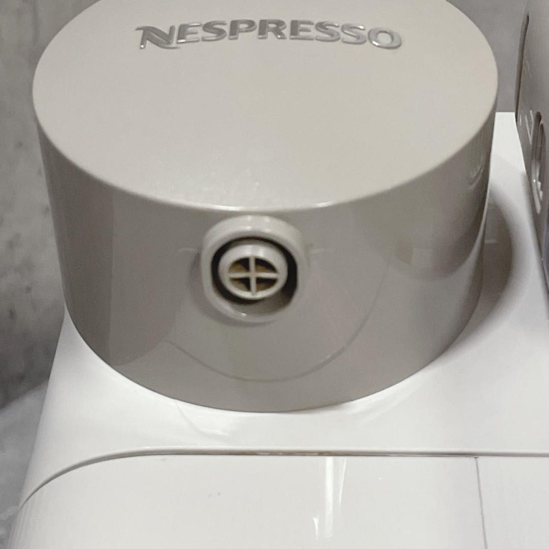 Nespresso ラティシマ・ワン F111 コーヒーメーカー ネスプレッソ