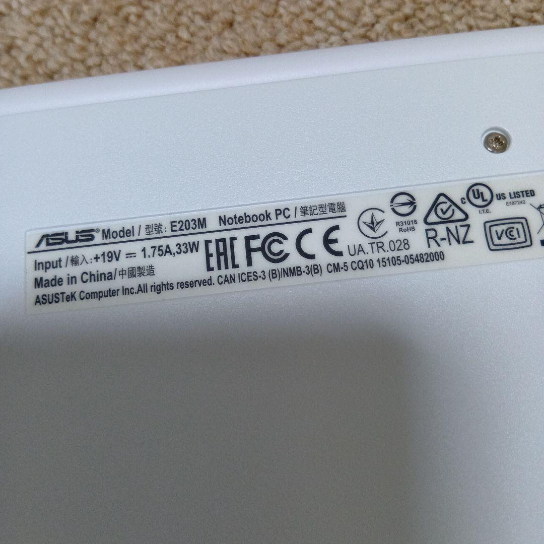 ASUS ノートPC E203MA-4000W2