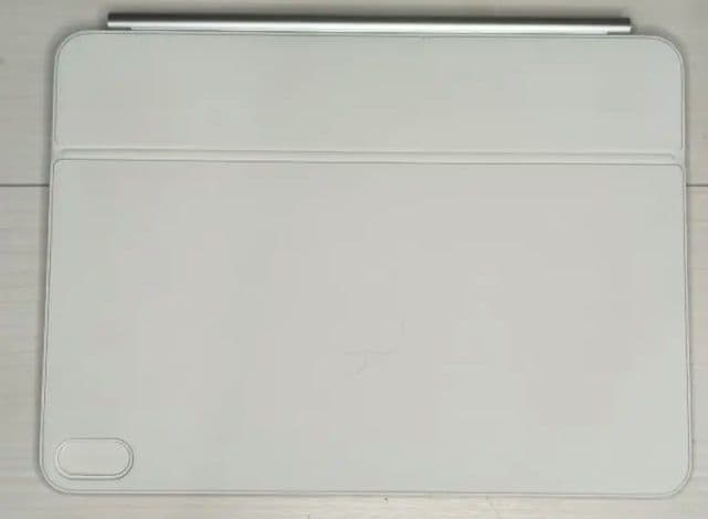 iPadケース　純正キーボード（A3339）