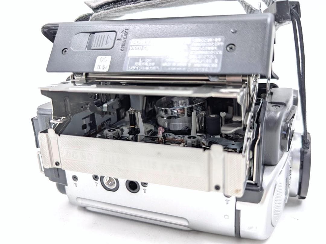 8mmテープのダビングに！ SONY ビデオカメラ CCD-TRV126