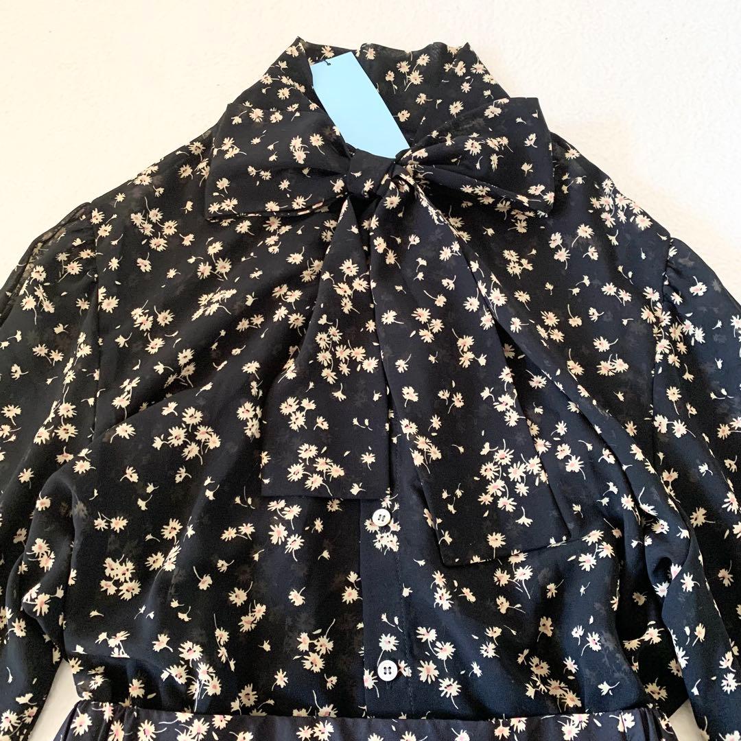 【未使用　タグ付　大きいサイズ】組曲　ボウタイワンピース　シフォン　切替　花柄