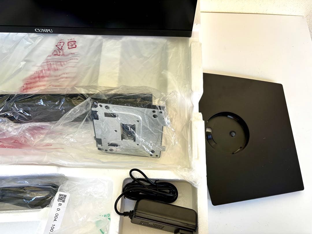 260121-4 CUNPU 27インチ 4K モニター　訳あり　新品