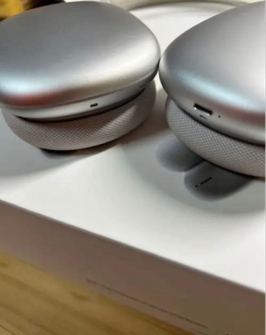 AirPods Max シルバー 本体 充電ケース付き