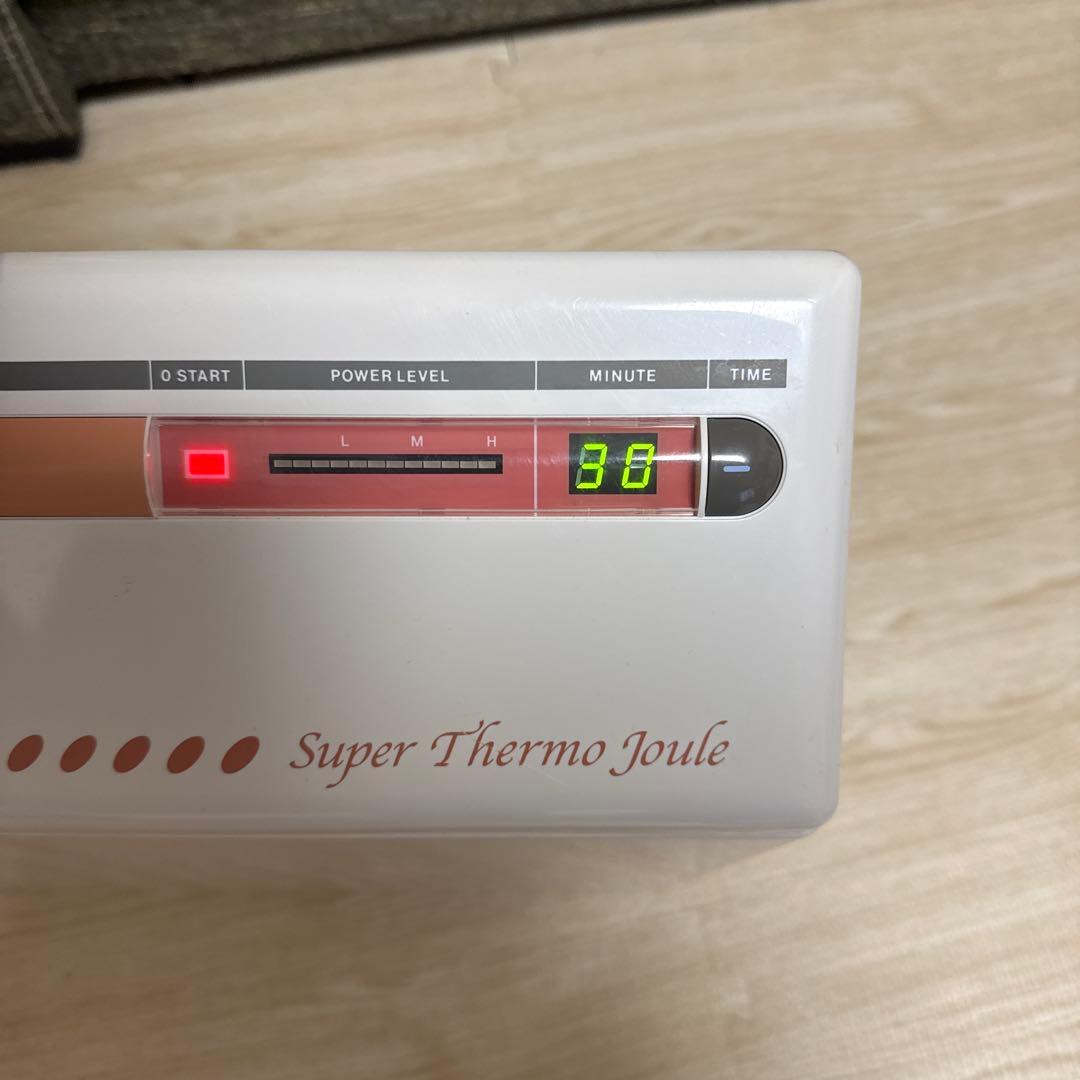 伊藤超短波スーパーサーモジュール　ダイエット　エステ　美容　サロン