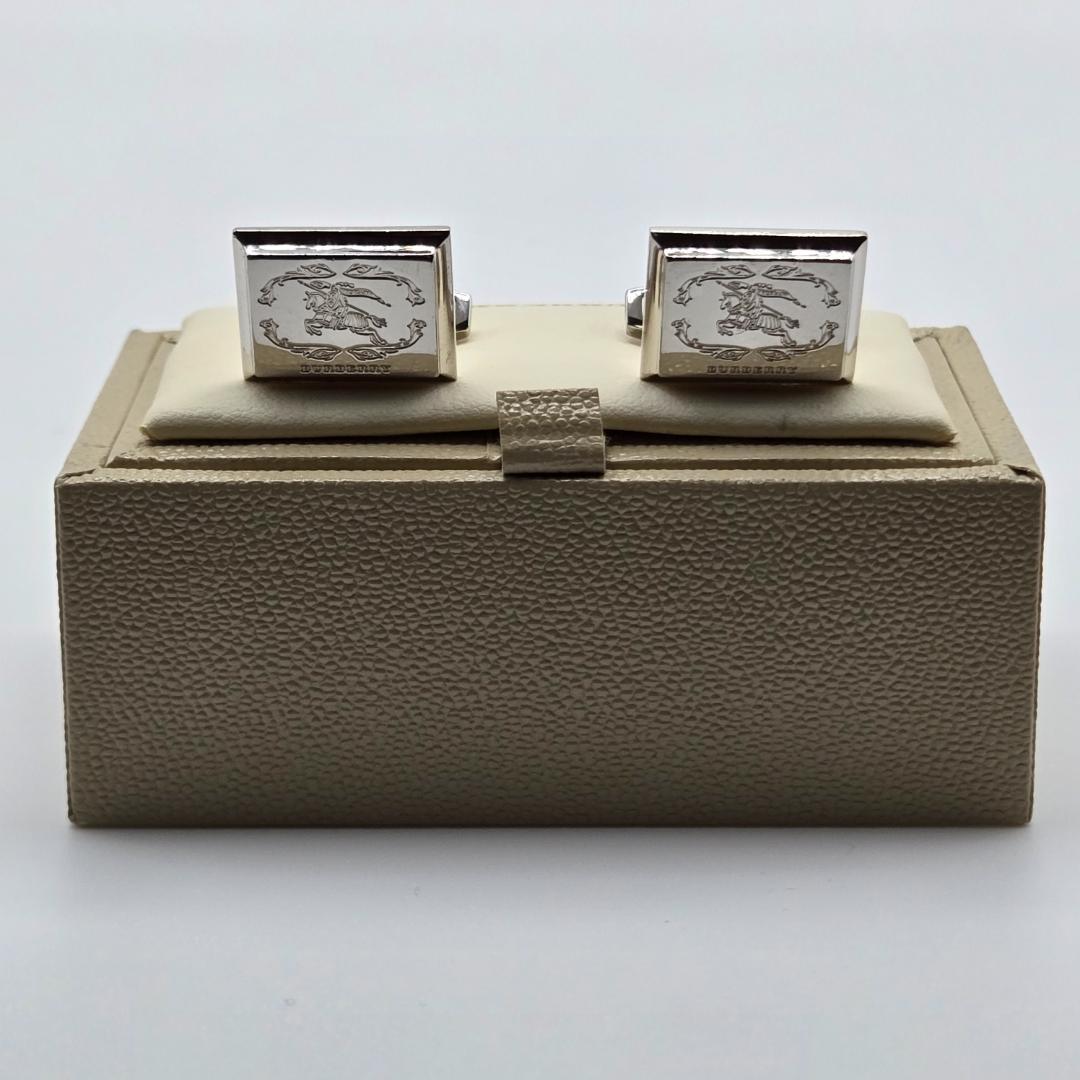 バーバリーのメンズカフスボタン（スターリングシルバー）