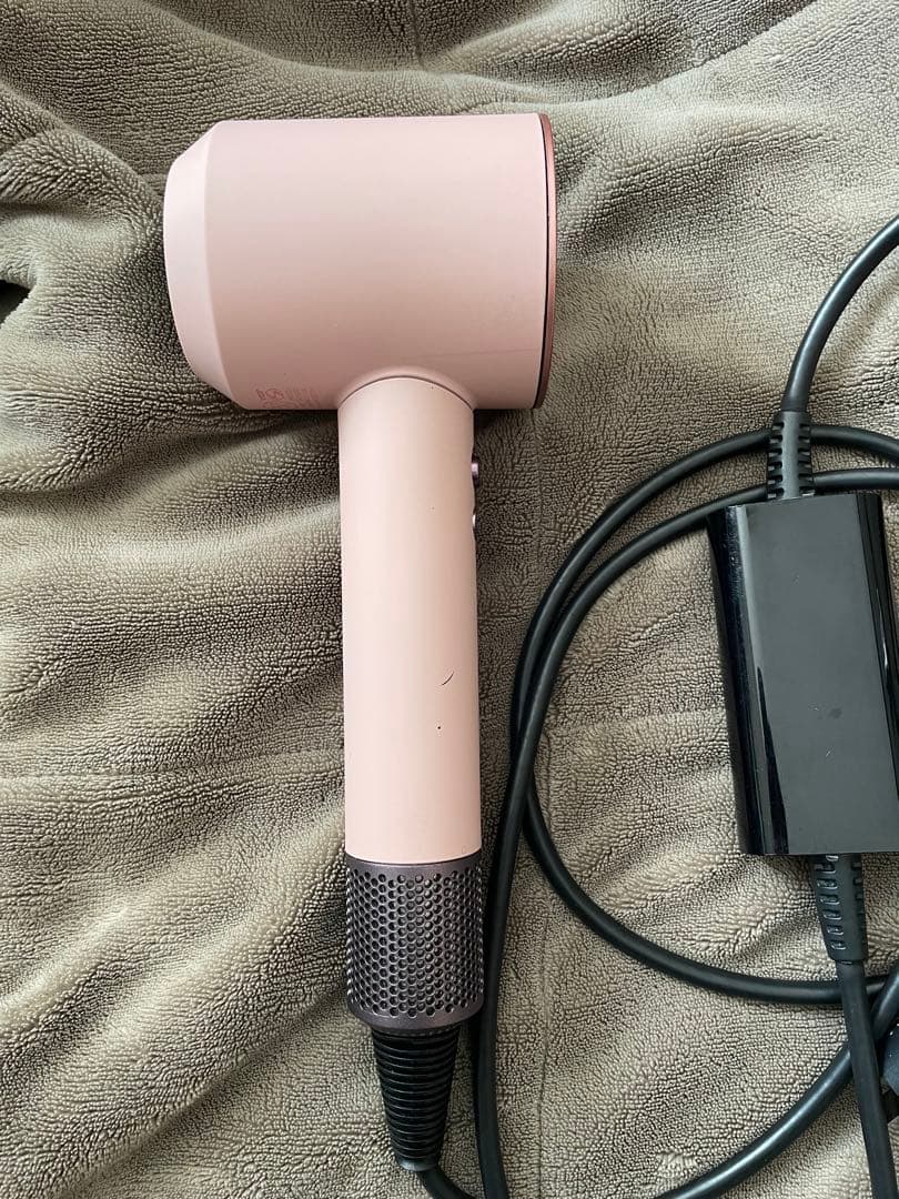 ダイソン　ドライヤー　HD08 さくらロゼゴールド　限定カラー