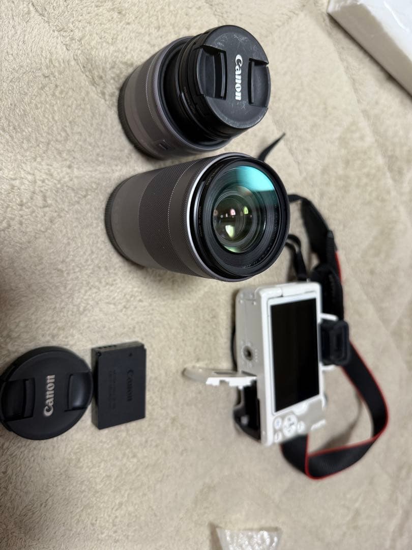 Canon EOS kissM ホワイト ミラーレスカメラ