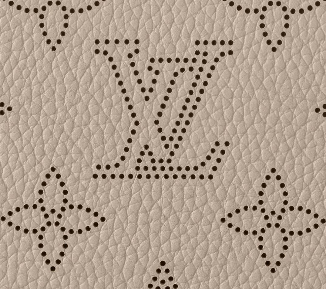 Louis Vuitton マヒナ・レザー ジッピー・ウォレット