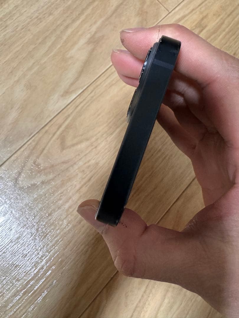 iPhone 13 Simフリー