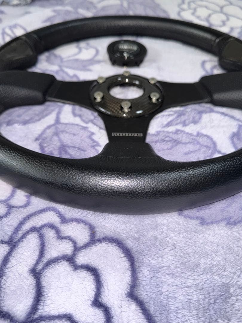 MOMO ステアリング JET 350mm