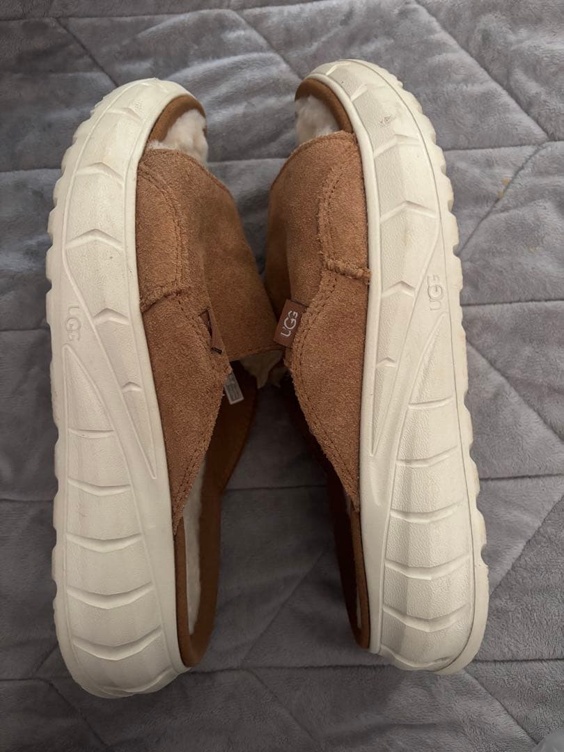 UGG コンフォートサンダル ブラウン