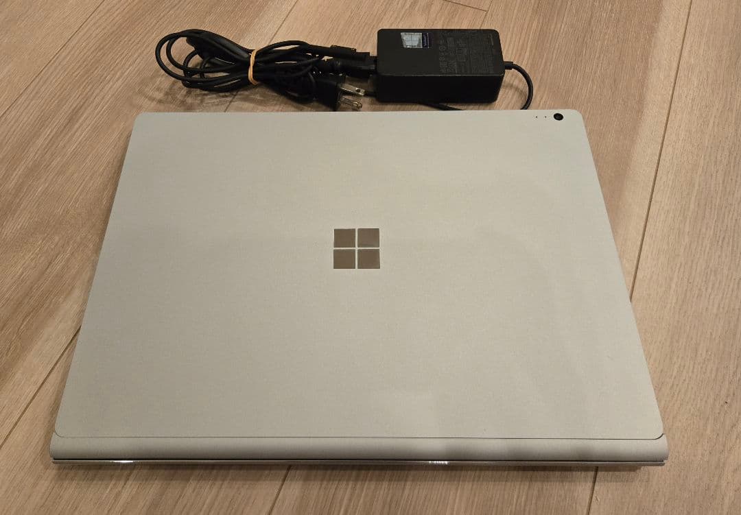 【ほぼ未使用】Surface Book2 i7/16G/512G/GTX1050