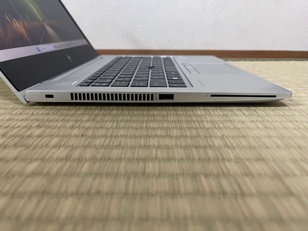 HP EliteBook 830 G5 ノートPC