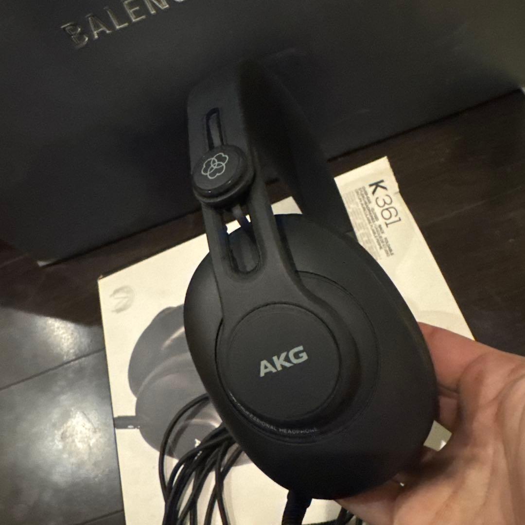 【美品】AKG K361 ブラック 有線ヘッドホン 元箱付き