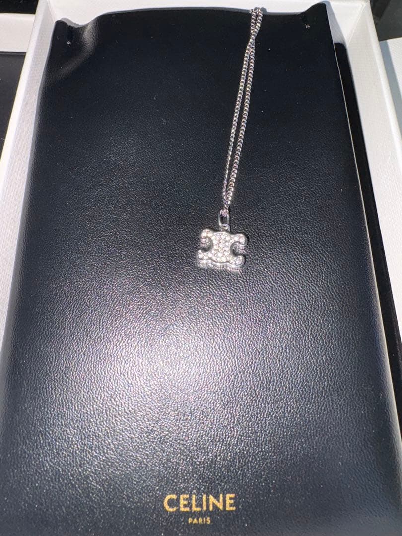 CELINEトリオンフ ラインストーンネックレス シルバー