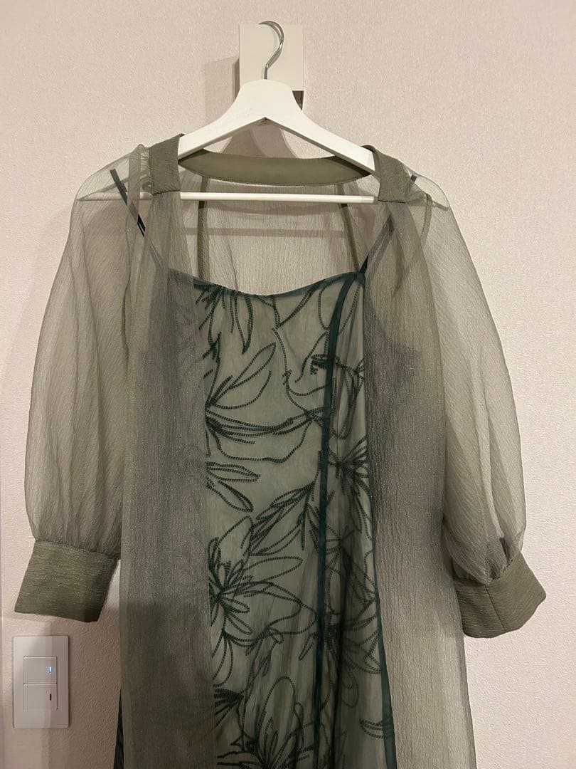 シアーボウタイブラウス&花柄ワンピースセット グリーン Sサイズ