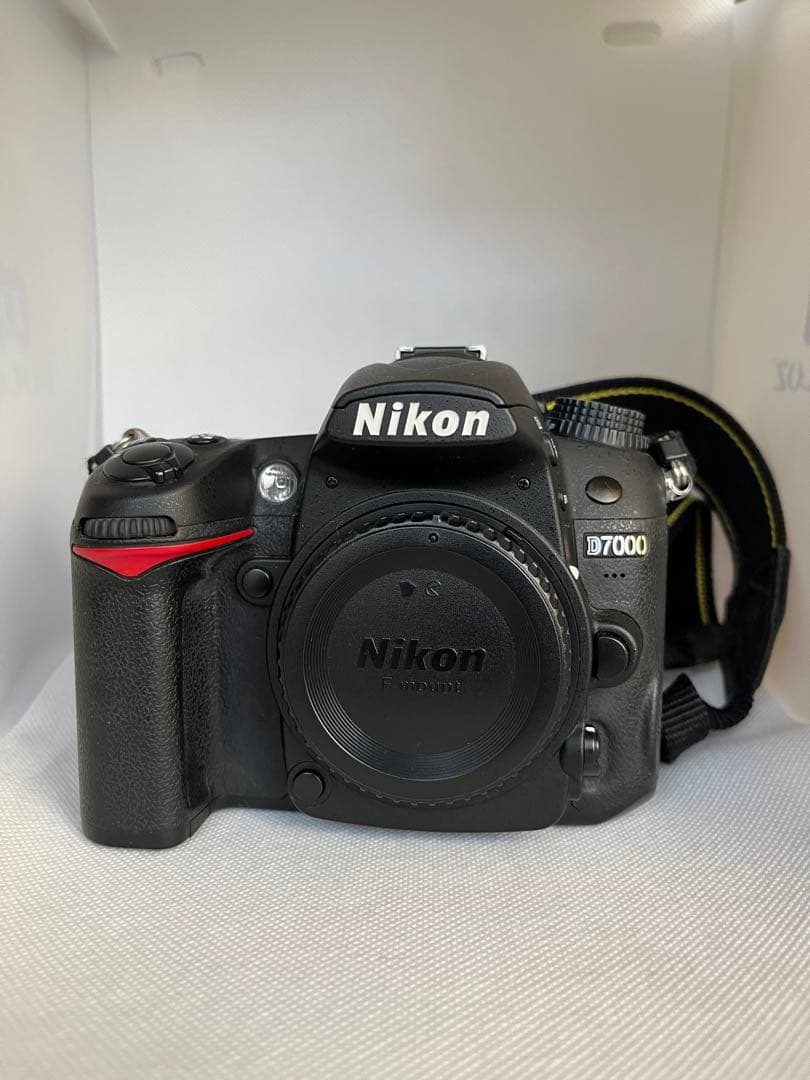 Nikon D7000 一眼レフカメラ