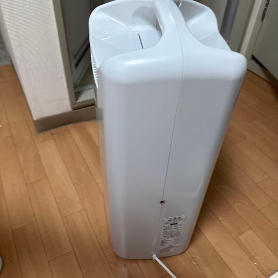 コロナ　衣類乾燥除湿機　CD-P63A2(W)