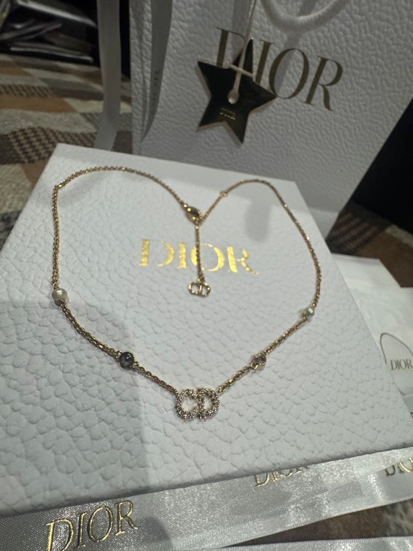 Dior ゴールドネックレス