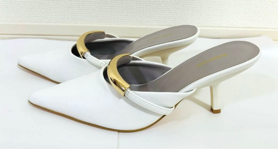 極美品❣️1度使用　aimeine エメイン　ゴールドモチーフポインテッドミュール