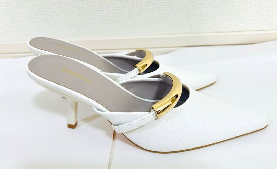 極美品❣️1度使用　aimeine エメイン　ゴールドモチーフポインテッドミュール