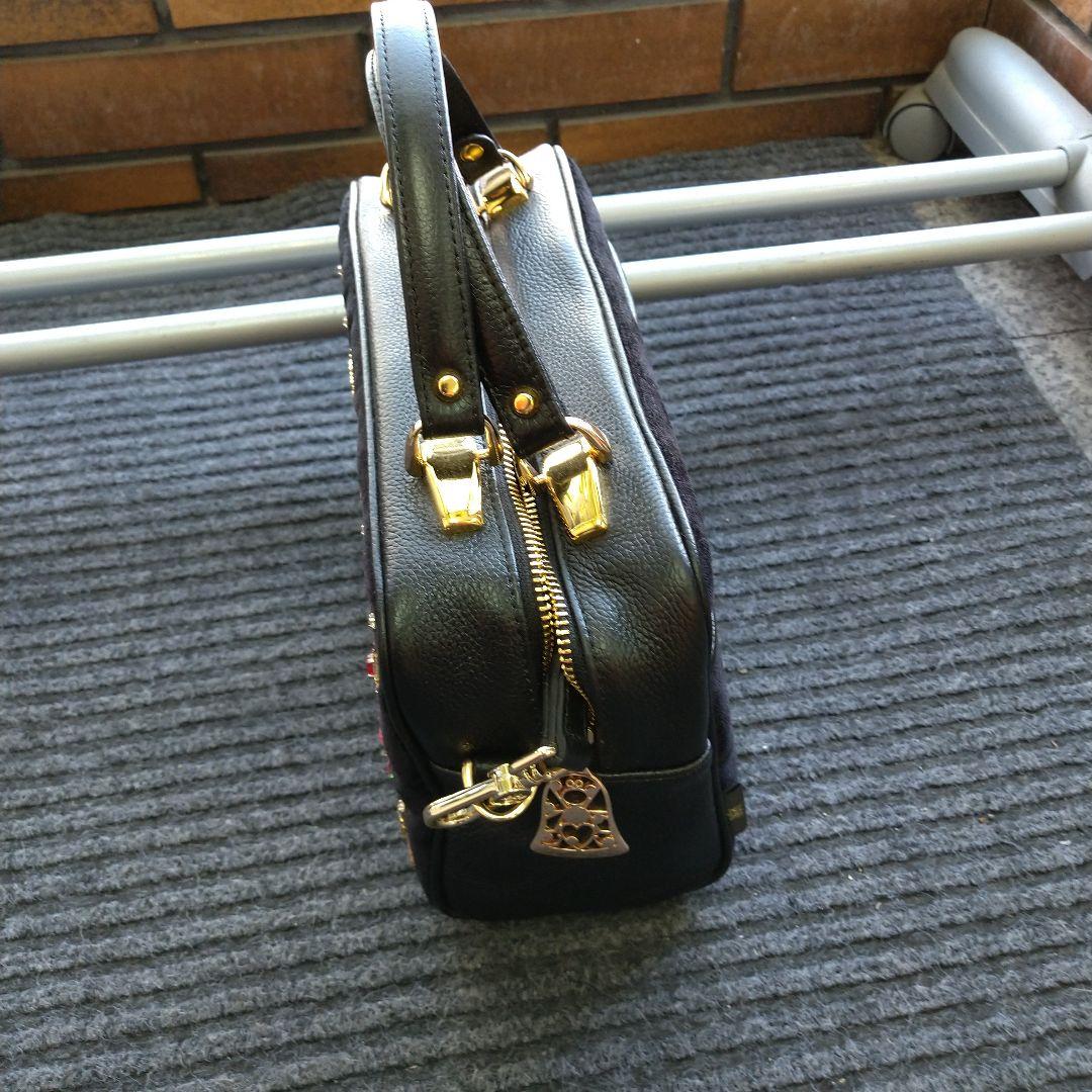 花刺繍 黒 クラッチバッグ