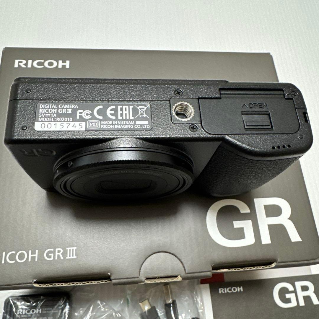 RICOH GR III デジタルカメラ