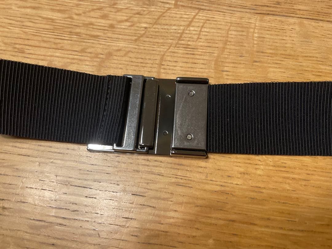 新品 MONCLER ベルトのみ ブラック